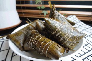 女子用高压锅煮粽子发生爆炸