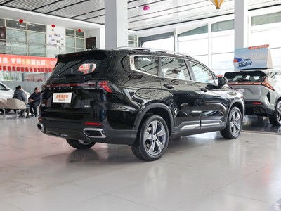 豪越汽车多少缸