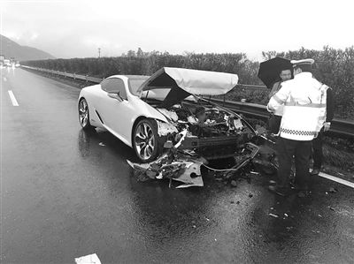 模型汽车限量多少辆车