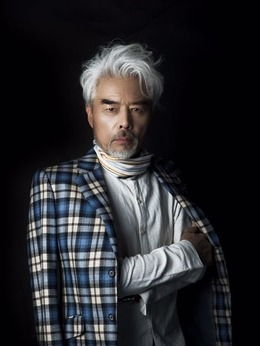 演员张双利发文悼念陈彼得