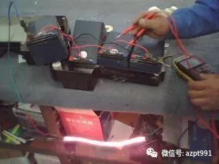 汽车电瓶多少v坏了